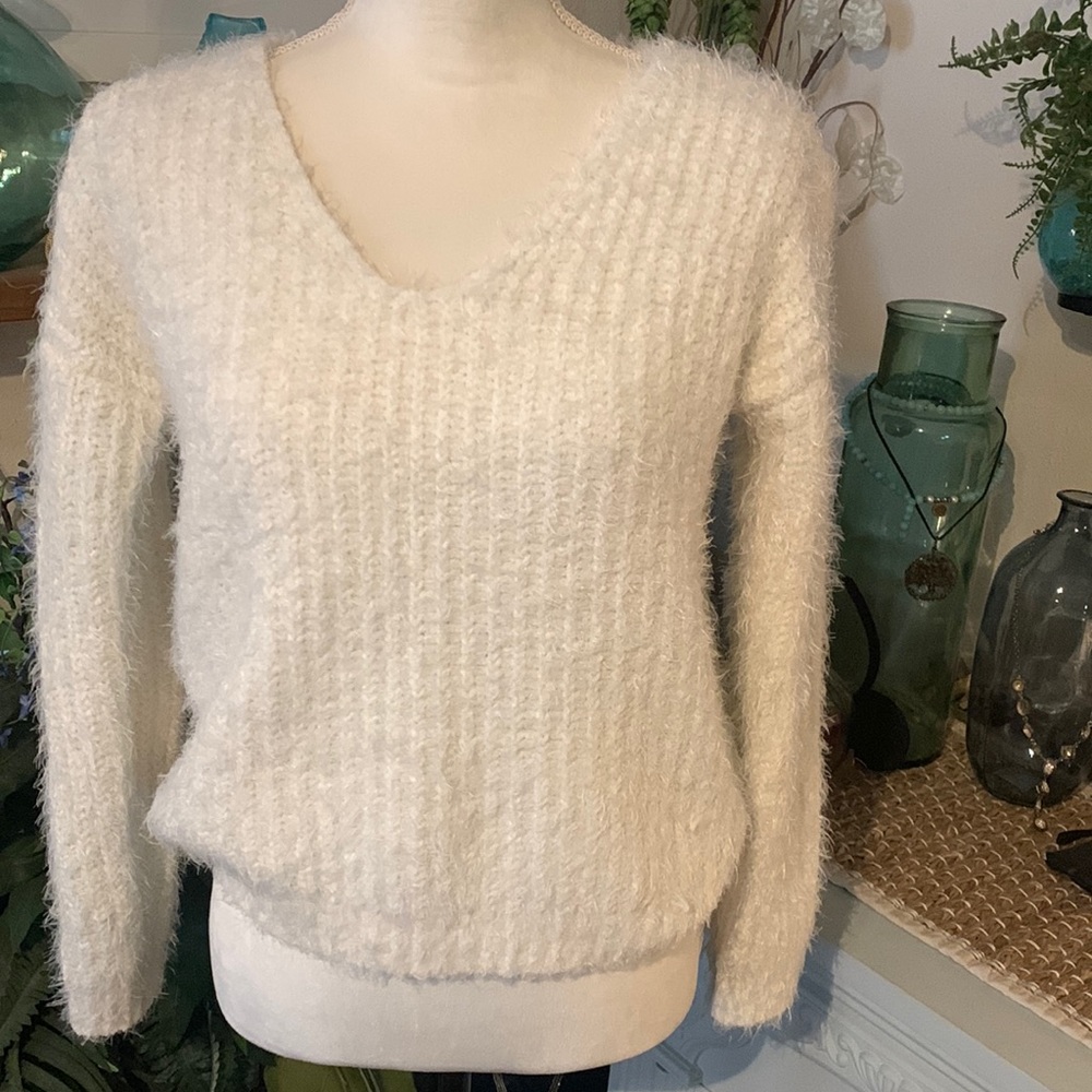 Hippie rose cropped sweater Size Small